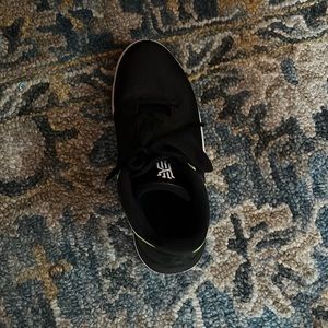 Nike Men's Basketball Shoe, Womens 8